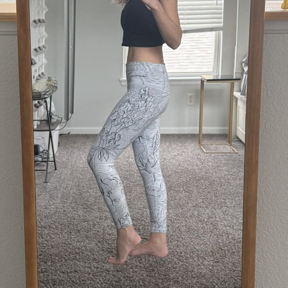 Athleta High-Rise Printed Pocket Tight — White/Black/Gray Print